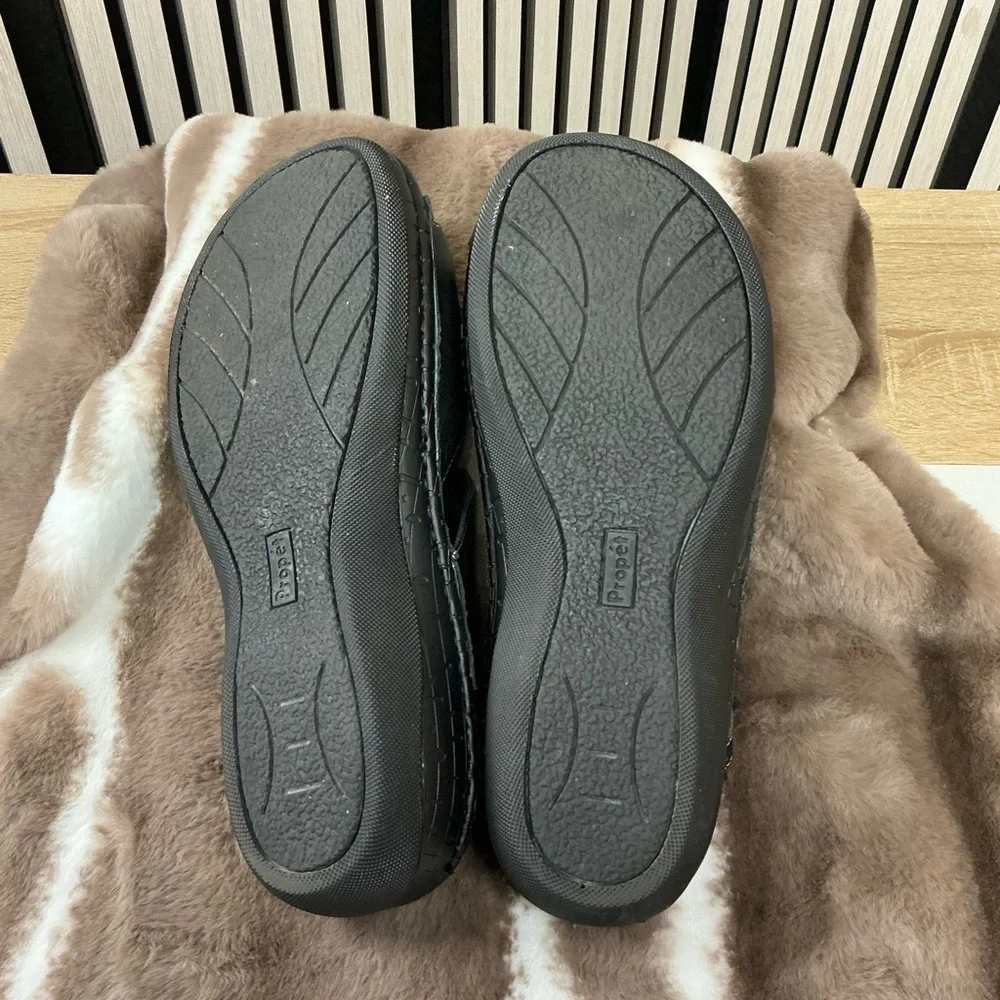Women’s PROPET Black Women's Sandals Sz 10